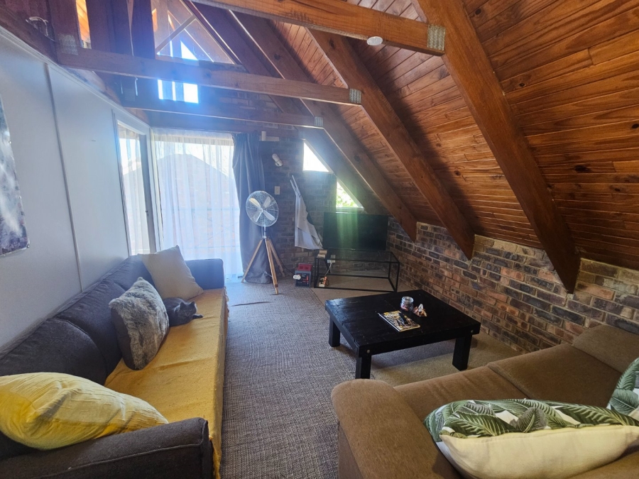 4 Bedroom Property for Sale in La Provance Free State